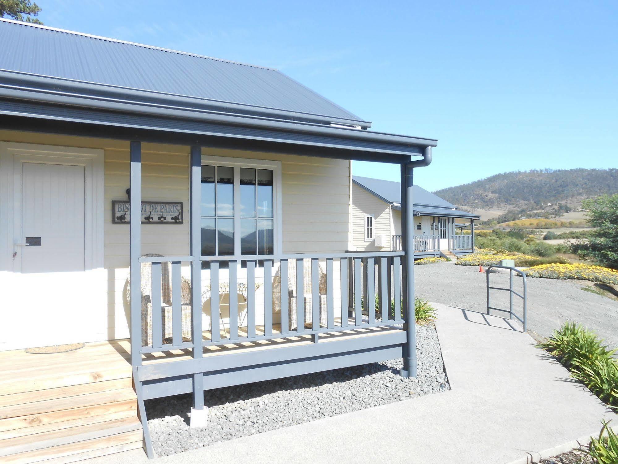 Riversdale Estate Cottages Cambridge Экстерьер фото